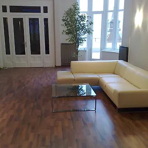 Fashion Street Luxury Apartment